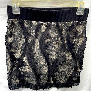 Iiz Byer lace lined sequined mini skirt ladies sz M